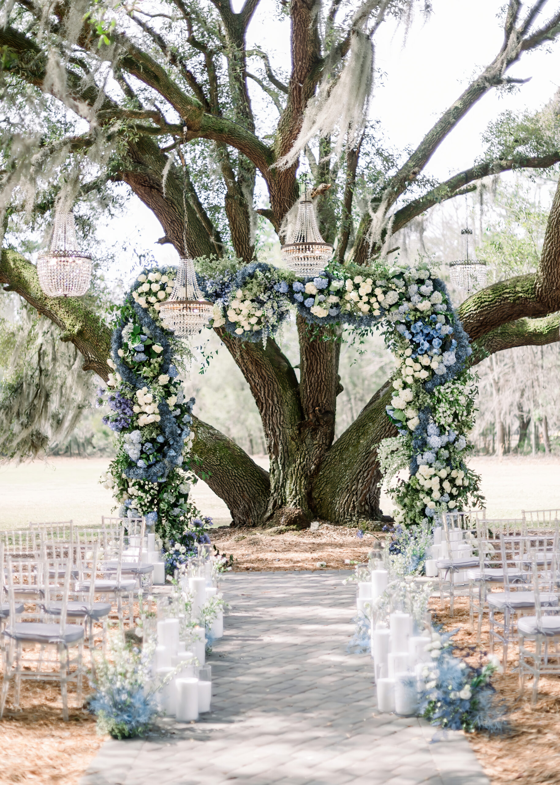 ceremony space at hewitt oaks